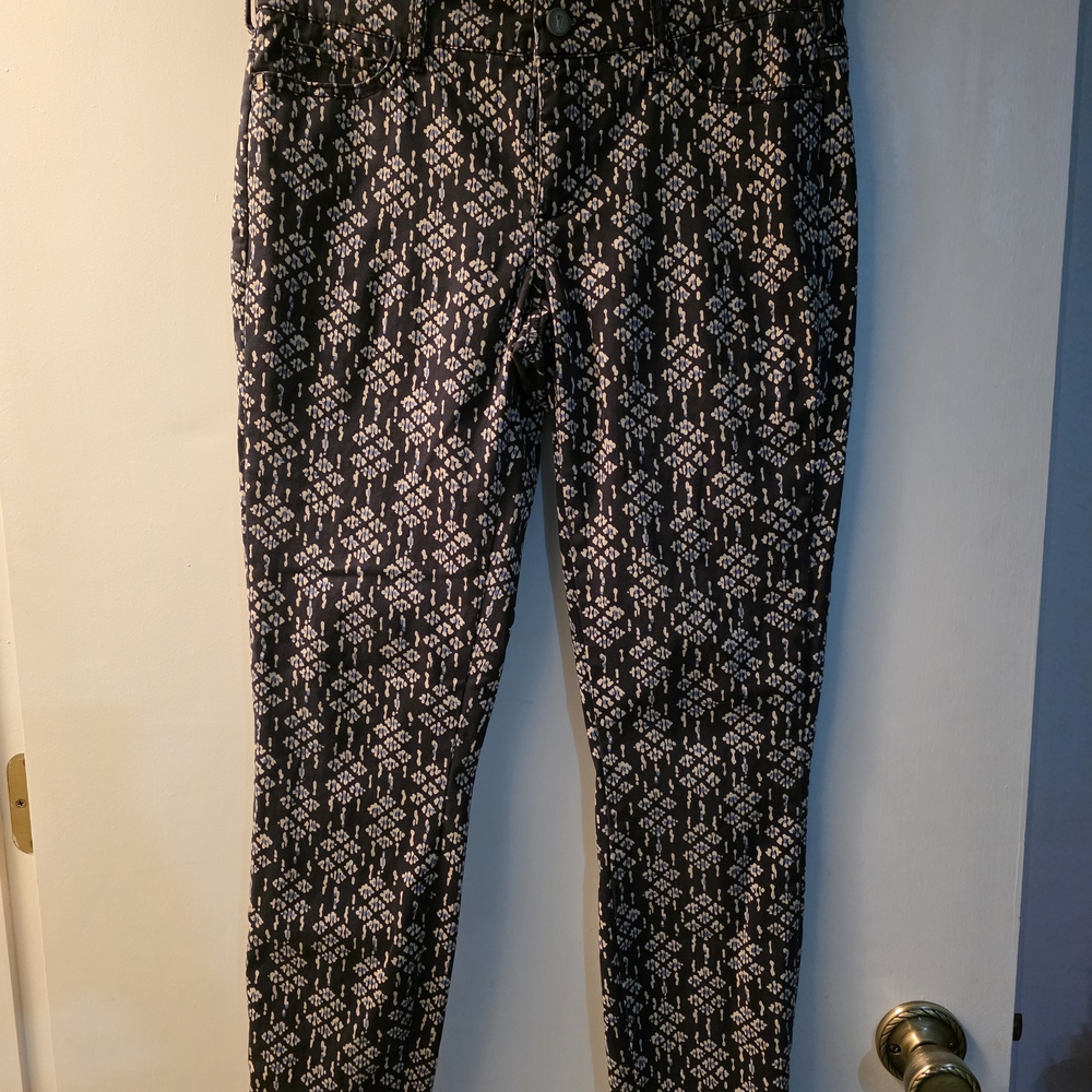 Pilcro and the Letterpress Pattered Skinny Pants